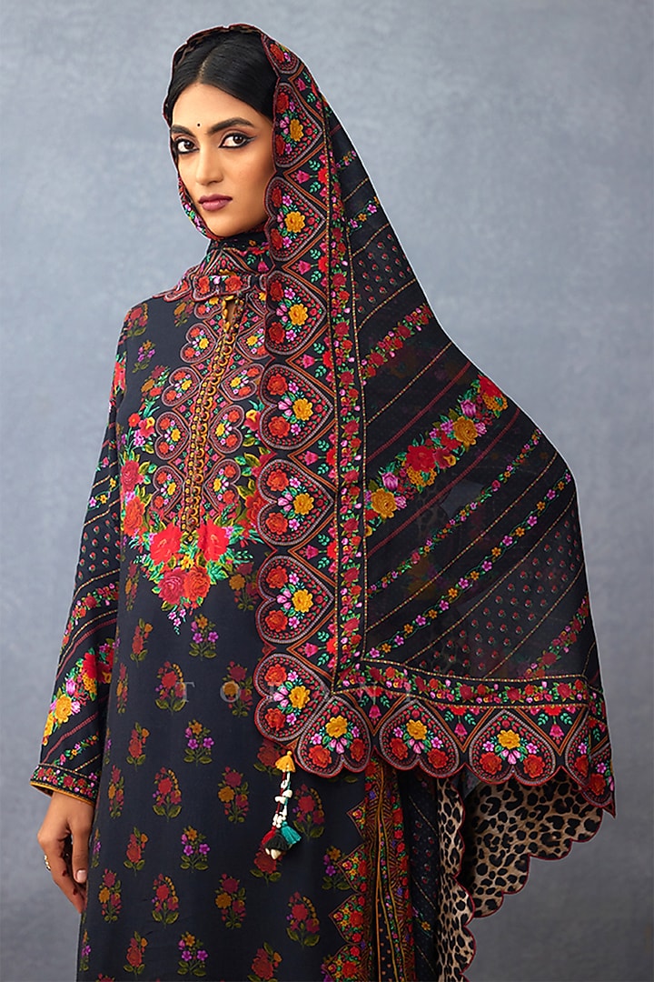 Black Cotton Silk Digital Printed Kurta Set by TORANI at Pernia's Pop Up Shop
