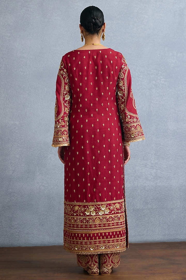 Red Jeni Silk Embroidered Kurta Set by Torani at Pernia's Pop Up Shop