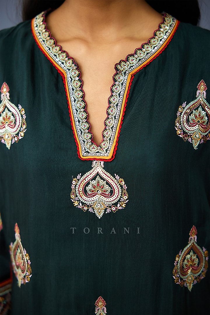 Green South Silk Slub Embroidered Kurta Set by TORANI at Pernia's Pop Up Shop