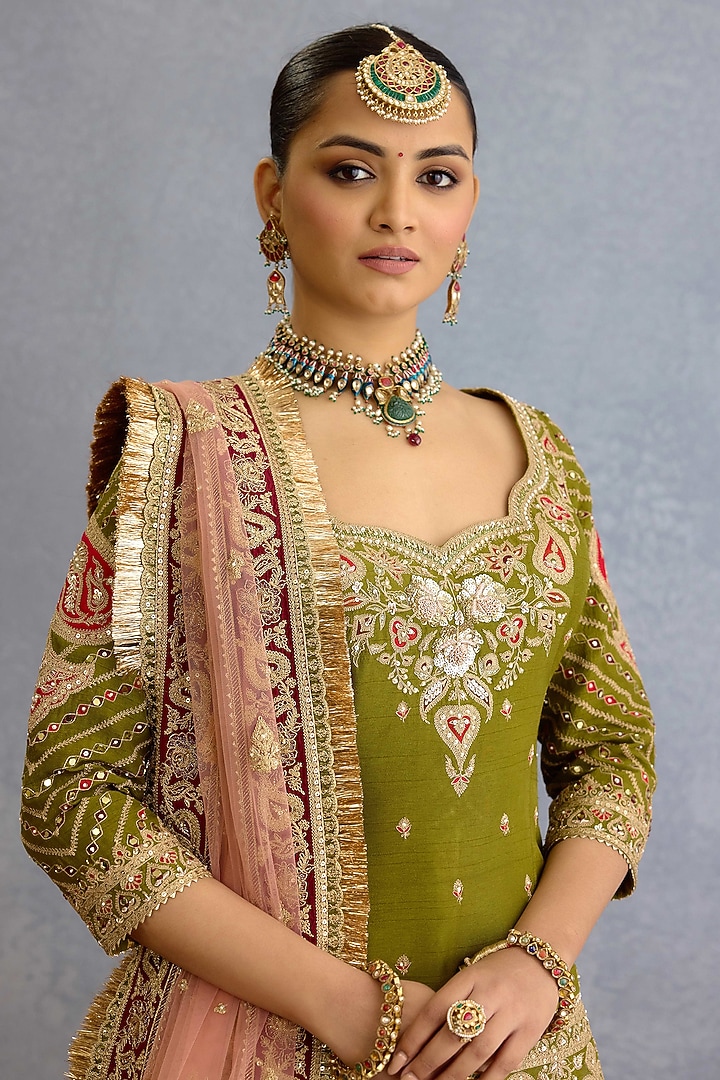 Green Jeni Silk & Butterfly Net Dori Embellished Kurta Set by TORANI at Pernia's Pop Up Shop