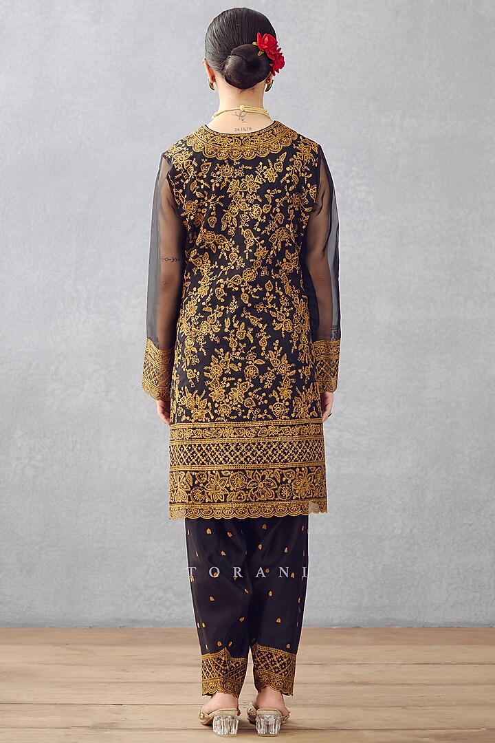 Jet Black Handwoven Chanderi Embroidered Kurta Set by TORANI at Pernia's Pop Up Shop