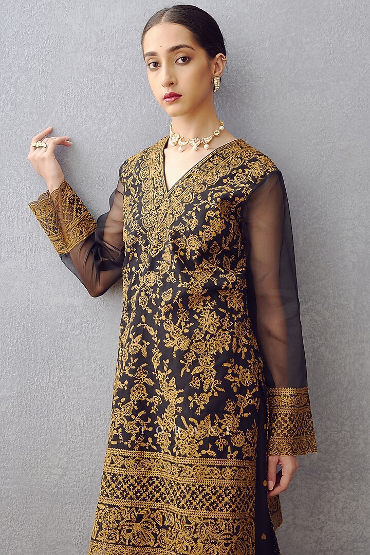 Jet Black Handwoven Chanderi Embroidered Kurta Set by TORANI at Pernia's Pop Up Shop