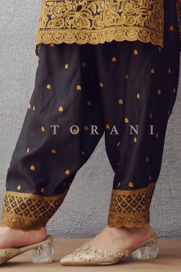 Jet Black Handwoven Chanderi Embroidered Kurta Set by TORANI at Pernia's Pop Up Shop