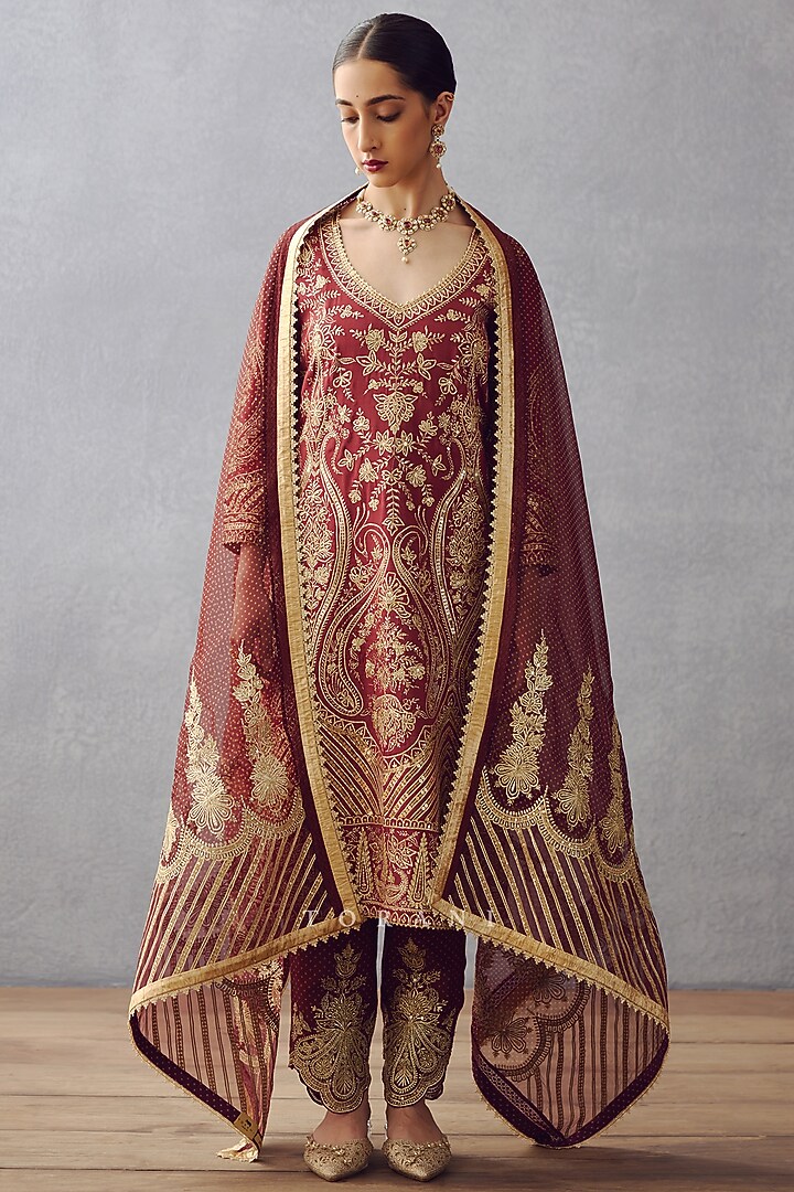Burgundy Slub Silk Embroidered & Printed Kurta Set by TORANI at Pernia's Pop Up Shop