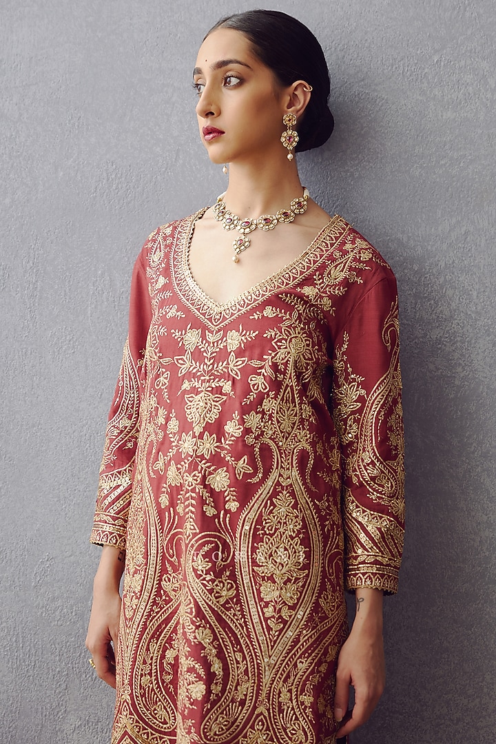 Burgundy Slub Silk Embroidered & Printed Kurta Set by TORANI at Pernia's Pop Up Shop