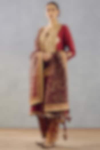 Burgundy Handwoven Chanderi Embroidered Kurta Set by TORANI at Pernia's Pop Up Shop
