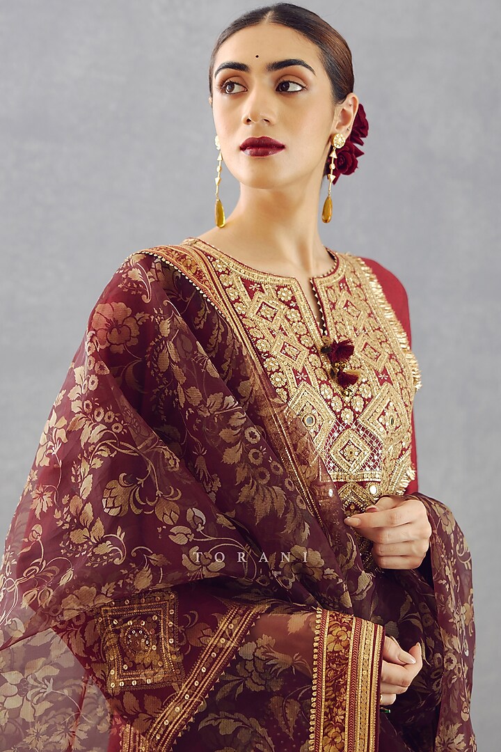Burgundy Handwoven Chanderi Embroidered Kurta Set by TORANI at Pernia's Pop Up Shop
