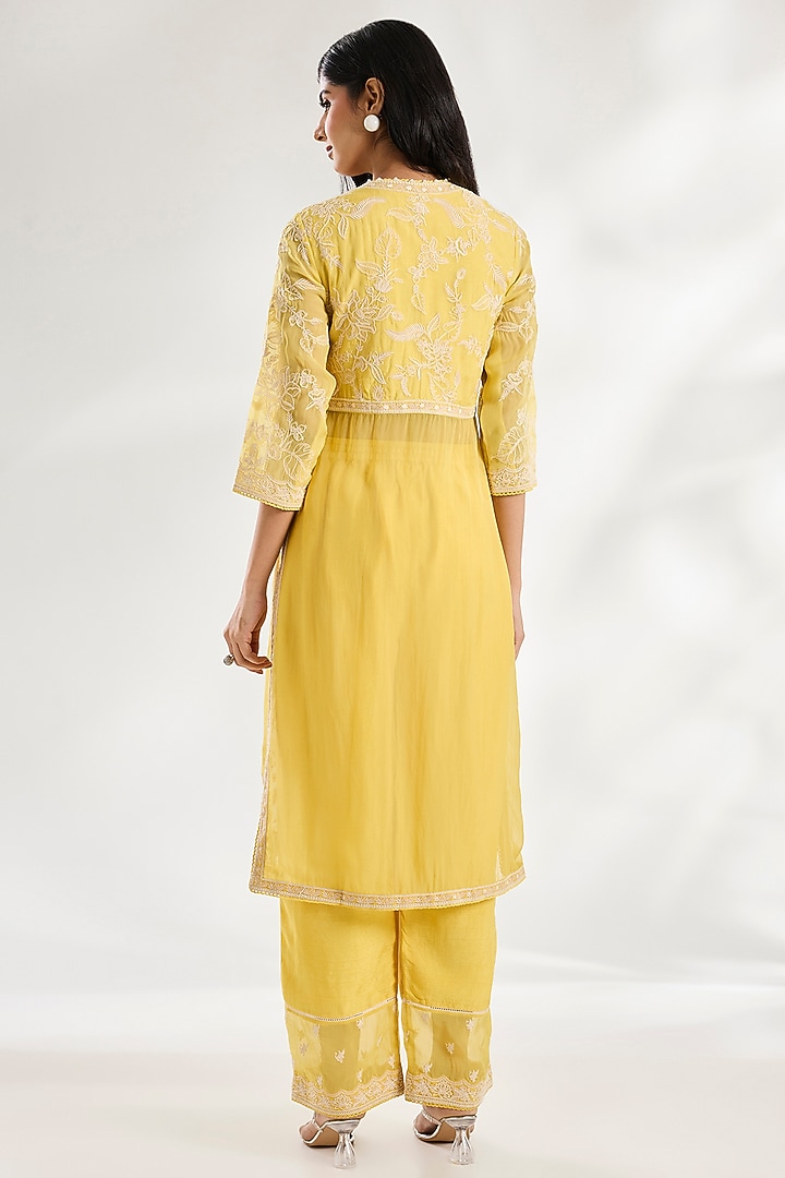 Light Yellow Jeni Silk & Organza Dori Embroidered Kurta Set by TORANI at Pernia's Pop Up Shop