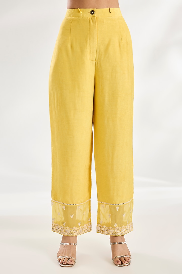 Light Yellow Jeni Silk & Organza Dori Embroidered Kurta Set by TORANI at Pernia's Pop Up Shop