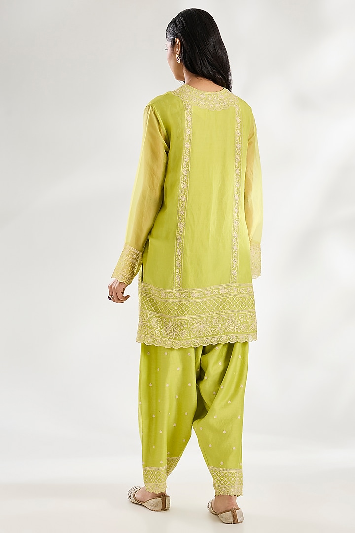 Green Handwoven Chanderi Aari Embroidered Kurta Set by TORANI at Pernia's Pop Up Shop