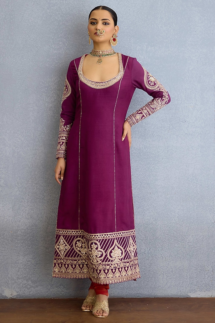 Magenta Jeni Silk & Tissue Pearl Hand Embellished Kurta Set by Torani at Pernia's Pop Up Shop