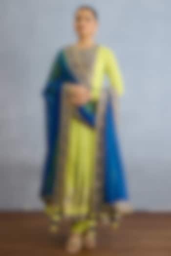 Lime Green Muslin Silk Pearl & Zari Embroidered Kurta Set by Torani at Pernia's Pop Up Shop