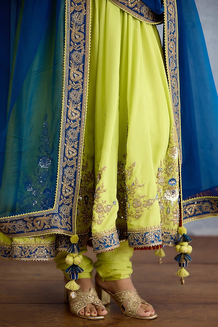 Lime Green Muslin Silk Pearl & Zari Embroidered Kurta Set by Torani at Pernia's Pop Up Shop