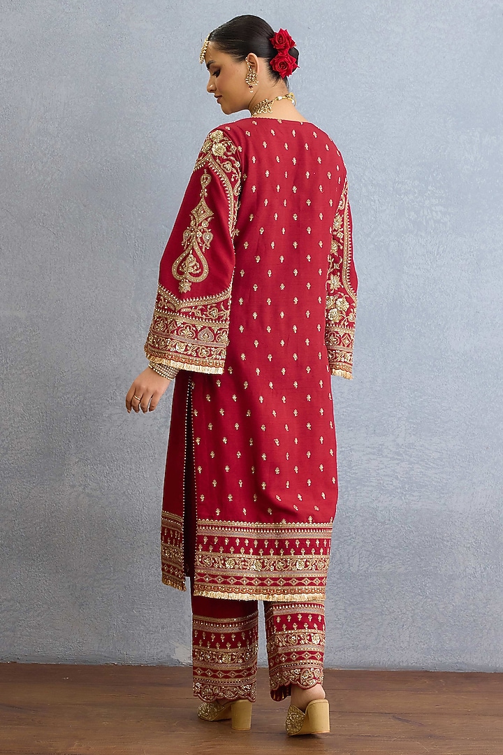 Red Jeni Silk & Chinon Georgette Hand Embroidered Kurta Set by TORANI at Pernia's Pop Up Shop