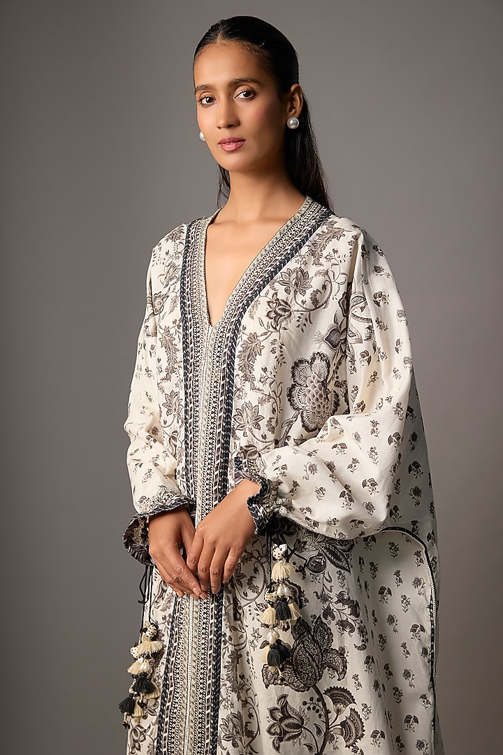 Black & White Linen Digital Chintz Printed Kaftan by TORANI at Pernia's Pop Up Shop