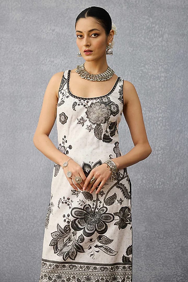 Black & White Linen Digital Printed Kurta Set by TORANI at Pernia's Pop Up Shop