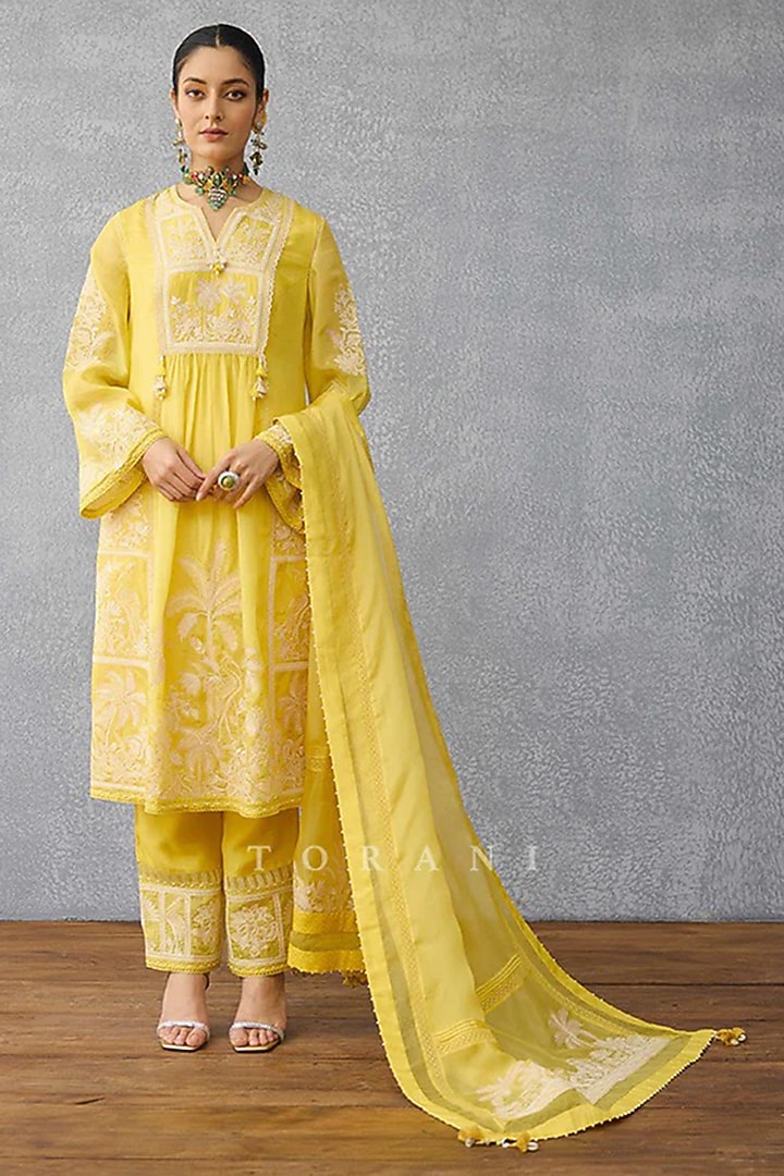 Yellow Silk Crepe Organza Hand Embroidered Kurta Set by TORANI at Pernia's Pop Up Shop