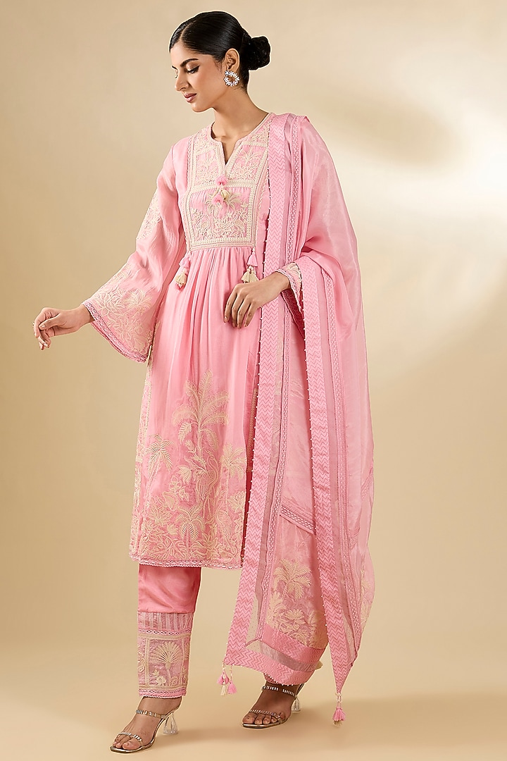 Light Pink Silk Crepe Organza Kurta Set by Torani at Pernia's Pop Up Shop