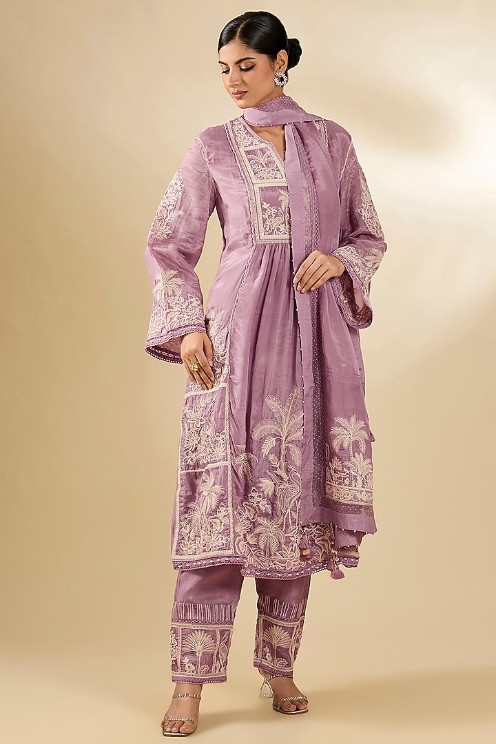 Lilac Silk Crepe Organza Kurta Set by Torani at Pernia's Pop Up Shop