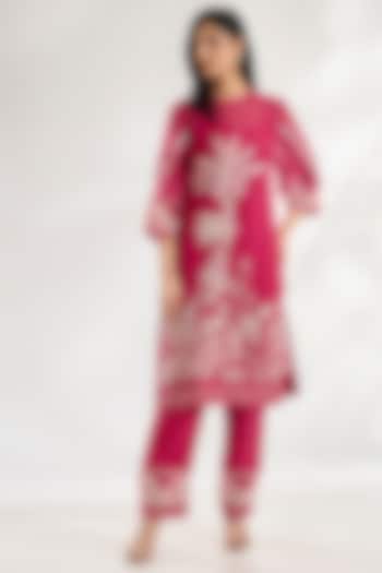Dark Pink Jeni Silk & Organza Dori Embroidered Kurta Set by TORANI at Pernia's Pop Up Shop