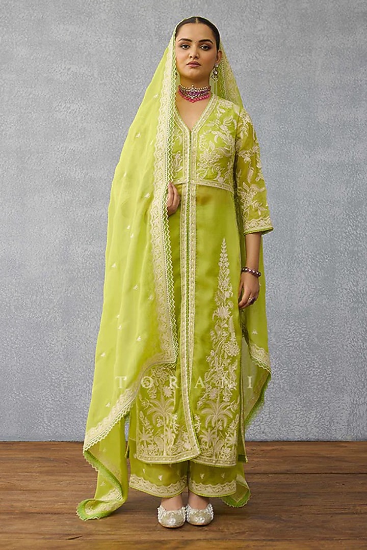Green Organza & Jeni Silk Hand Embroidered Kurta Set by TORANI at Pernia's Pop Up Shop