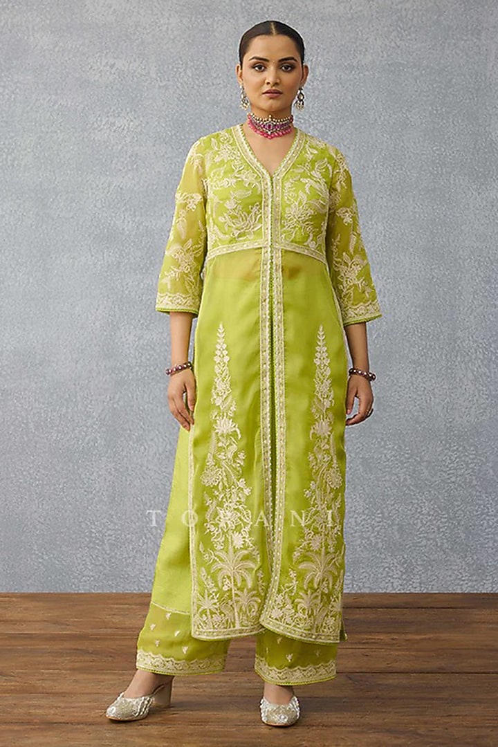Green Organza & Jeni Silk Hand Embroidered Kurta Set by TORANI at Pernia's Pop Up Shop