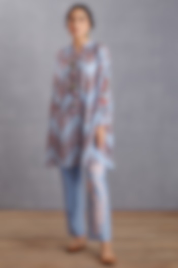 Sea Blue Printed Kurta Set by TORANI at Pernia's Pop Up Shop
