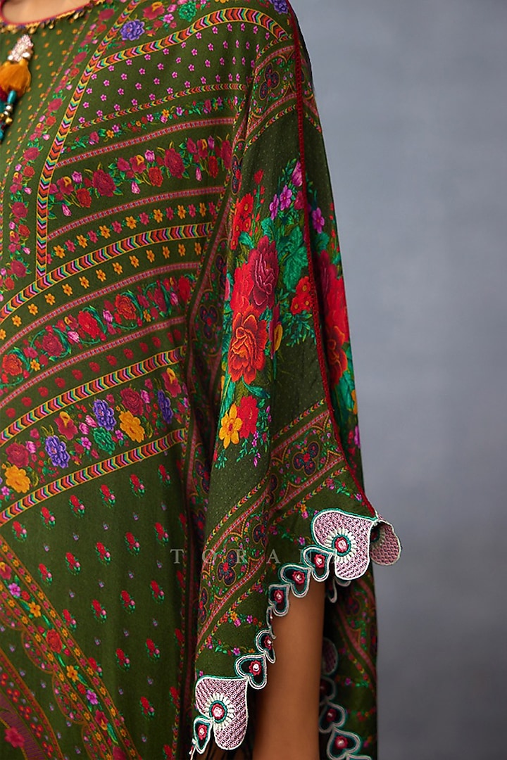 Green Chanderi Digital Printed Kaftan Set by TORANI at Pernia's Pop Up Shop