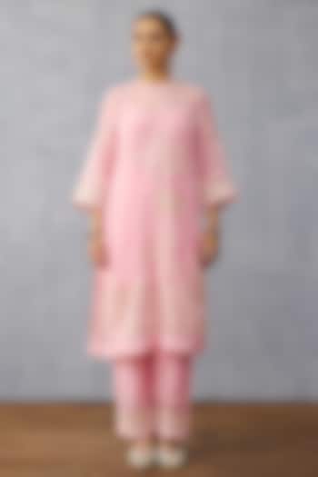 Pink Jeni Silk Dori Hand Embroidered Kurta Set by TORANI at Pernia's Pop Up Shop