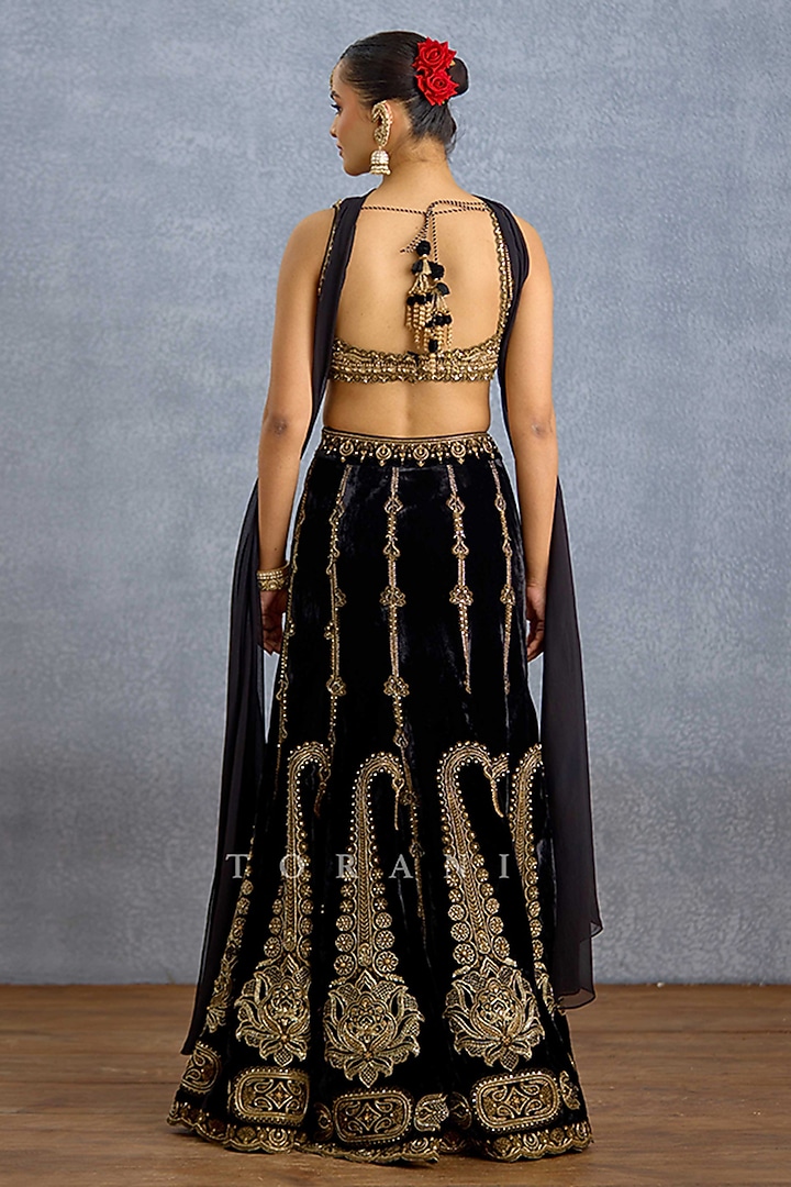 Black Velvet & Chiffon Floral Embroidered Bridal Lehenga Set by TORANI at Pernia's Pop Up Shop