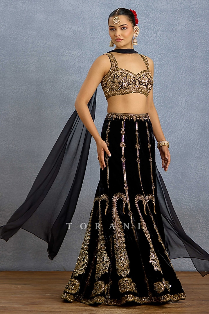 Black Velvet & Chiffon Floral Embroidered Bridal Lehenga Set by TORANI at Pernia's Pop Up Shop