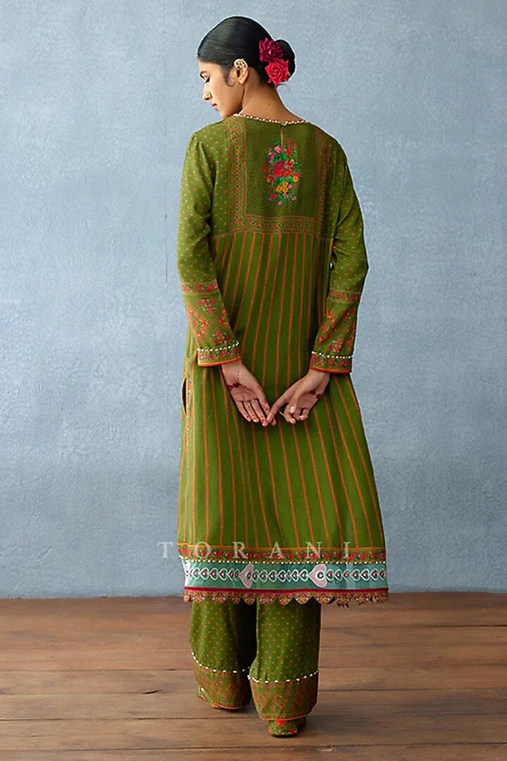 Green Jeni Silk Kurta Set by TORANI at Pernia's Pop Up Shop