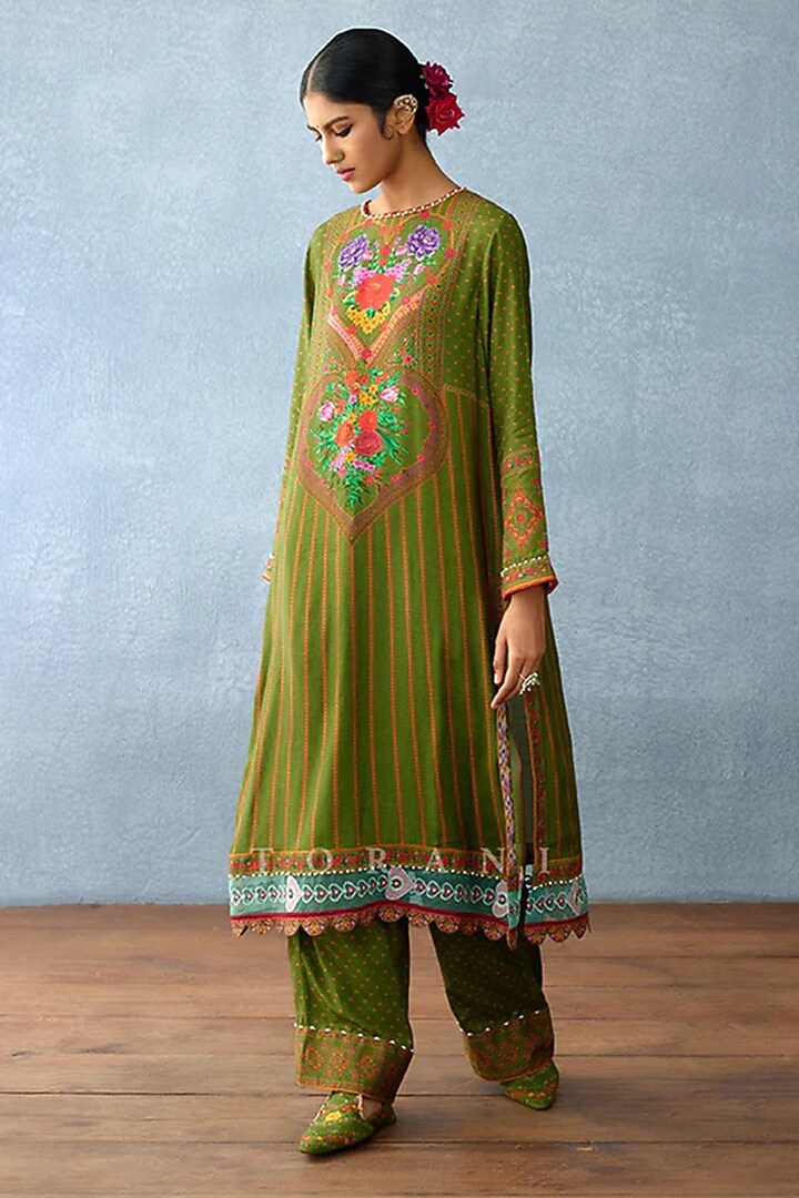 Green Jeni Silk Kurta Set by TORANI at Pernia's Pop Up Shop