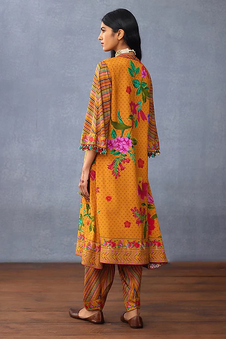 Yellow Silk Slub Embellished Kurta Set by TORANI at Pernia's Pop Up Shop