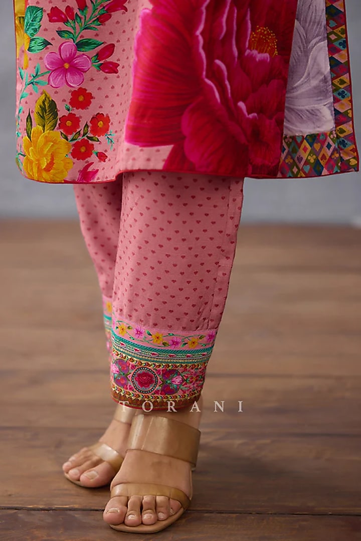 Blush Pink Slub Silk Kurta Set by TORANI at Pernia's Pop Up Shop