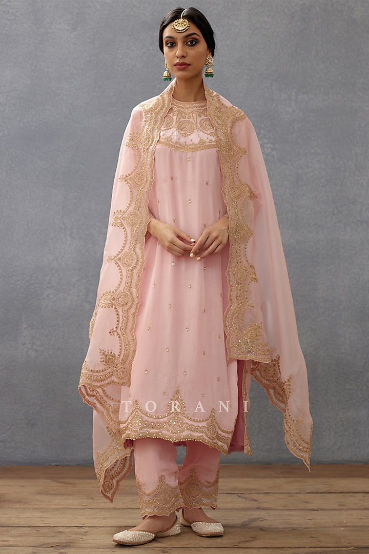 Pink Raw Silk Embroidered Kurta Set by TORANI at Pernia's Pop Up Shop