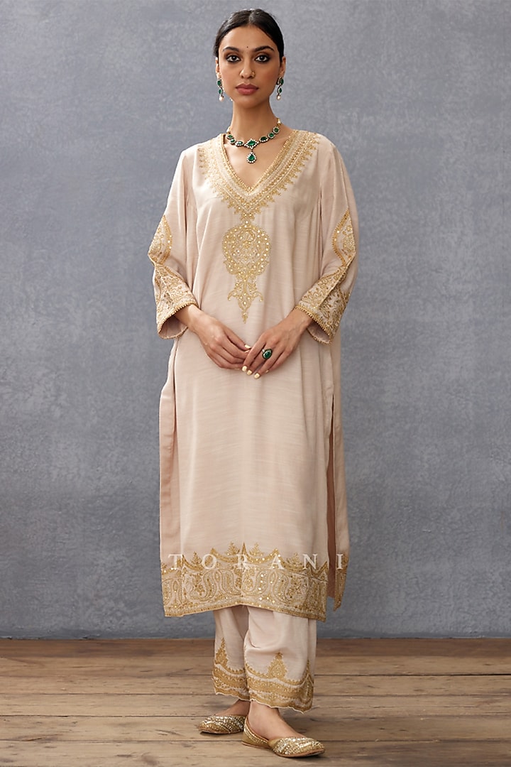 Ivory Slub Silk Printed & Embroidered Kurta Set by TORANI at Pernia's Pop Up Shop