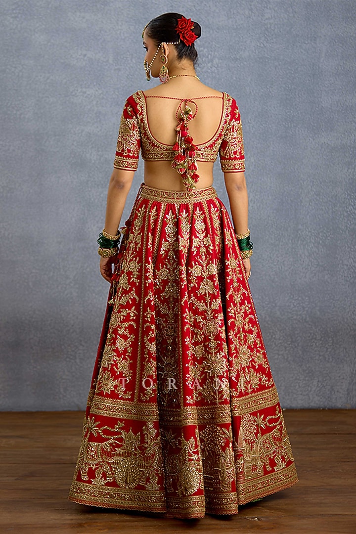 Red Silk Embroidered Bridal Bridal Lehenga Set by TORANI at Pernia's Pop Up Shop