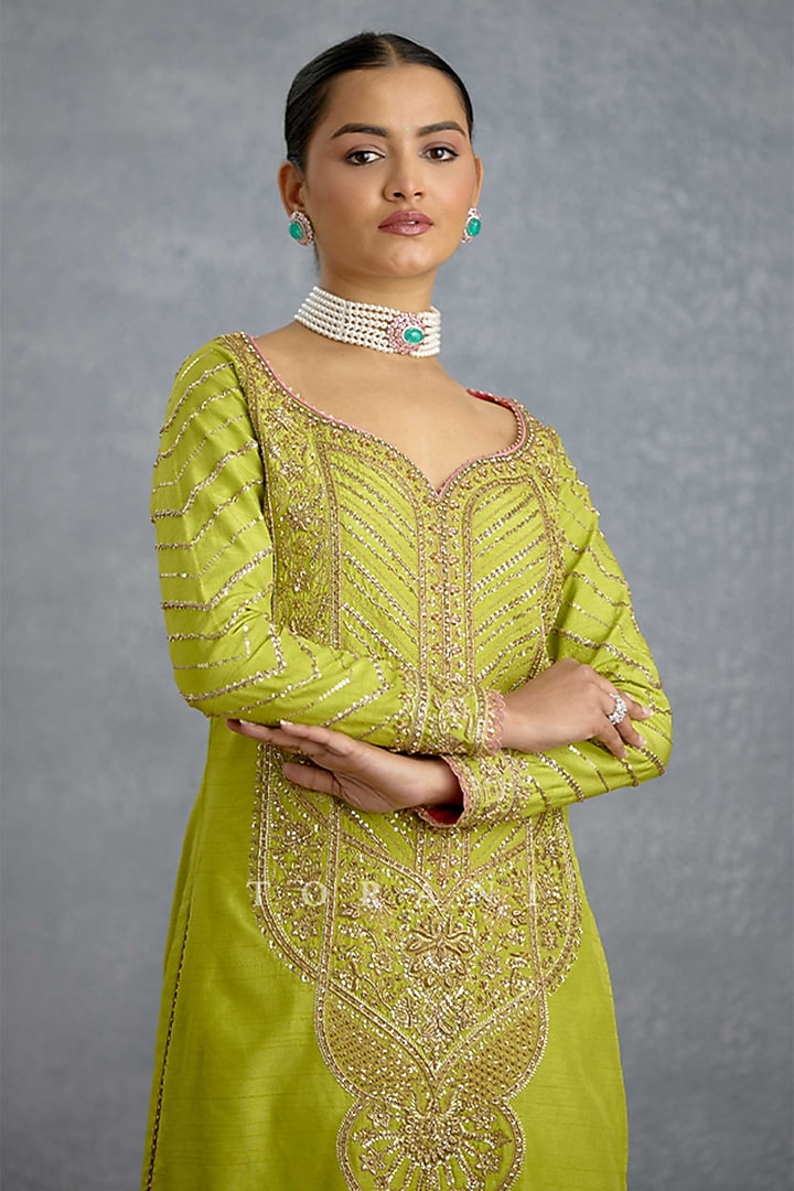 Green Jeni Silk Embroidered Kurta Set by TORANI at Pernia's Pop Up Shop