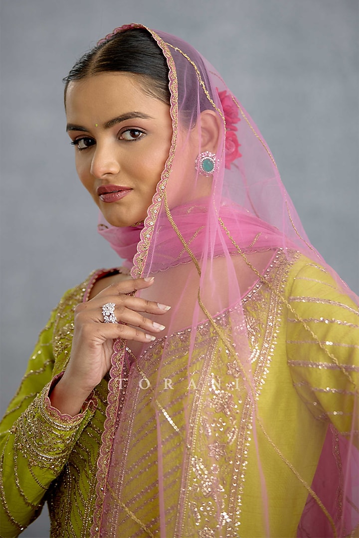 Green Jeni Silk Embroidered Kurta Set by TORANI at Pernia's Pop Up Shop