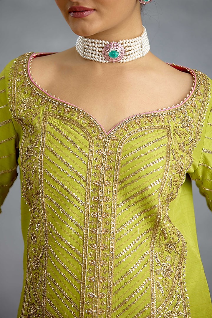 Green Jeni Silk Embroidered Kurta Set by TORANI at Pernia's Pop Up Shop