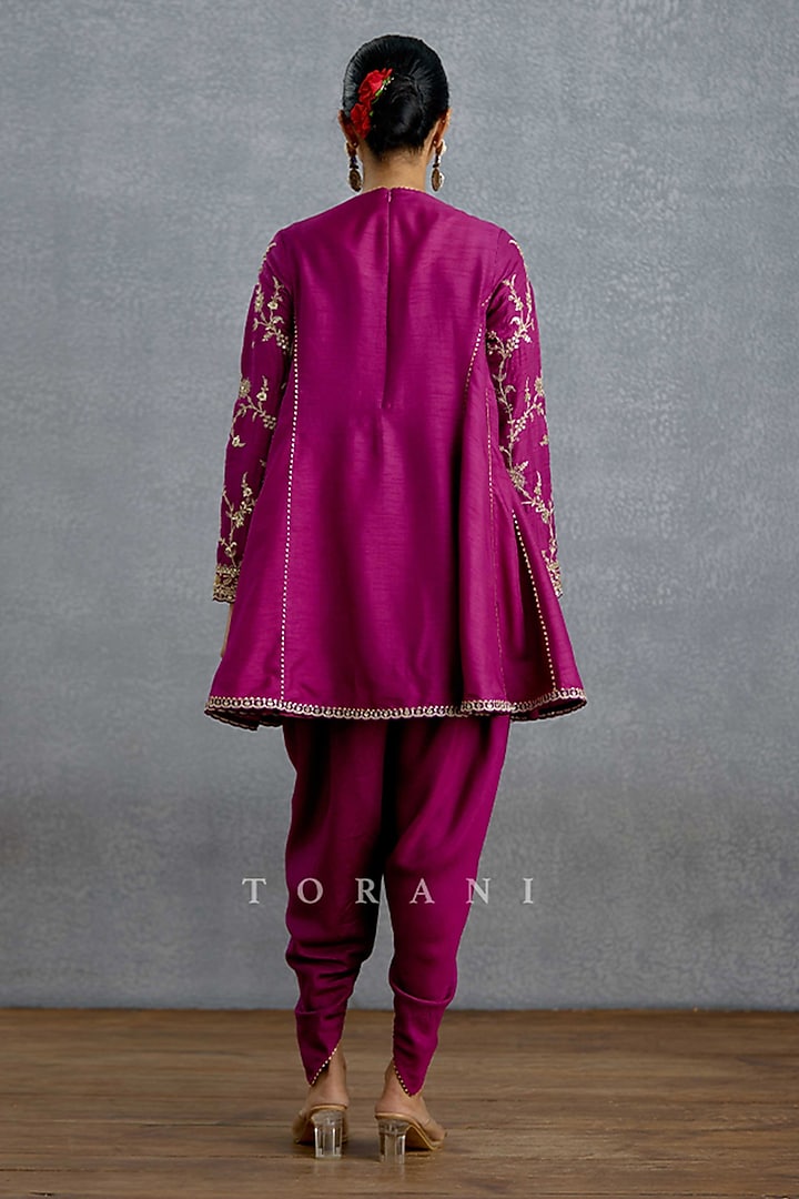 Purple & Pink Jeni Silk Hand Embroidered Short Kurta Set by TORANI at Pernia's Pop Up Shop