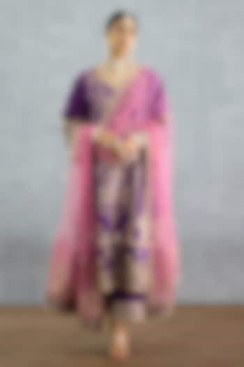 Purple Jeni Silk Sequins Embroidered Kurta Set by TORANI at Pernia's Pop Up Shop