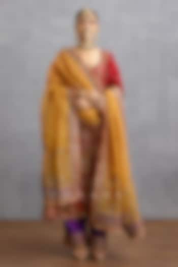 Red Jeni Silk Motif Embroidered Kurta Set by TORANI at Pernia's Pop Up Shop