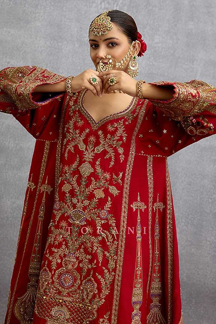 Red Jeni Silk Motif Embroidered Kurta Set by TORANI at Pernia's Pop Up Shop