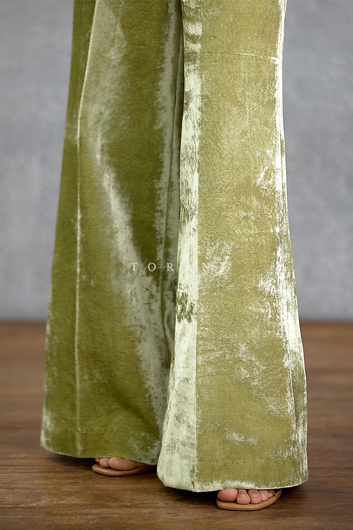 Green Jeni Silk Dabka Embroidered Jacket Set by TORANI at Pernia's Pop Up Shop