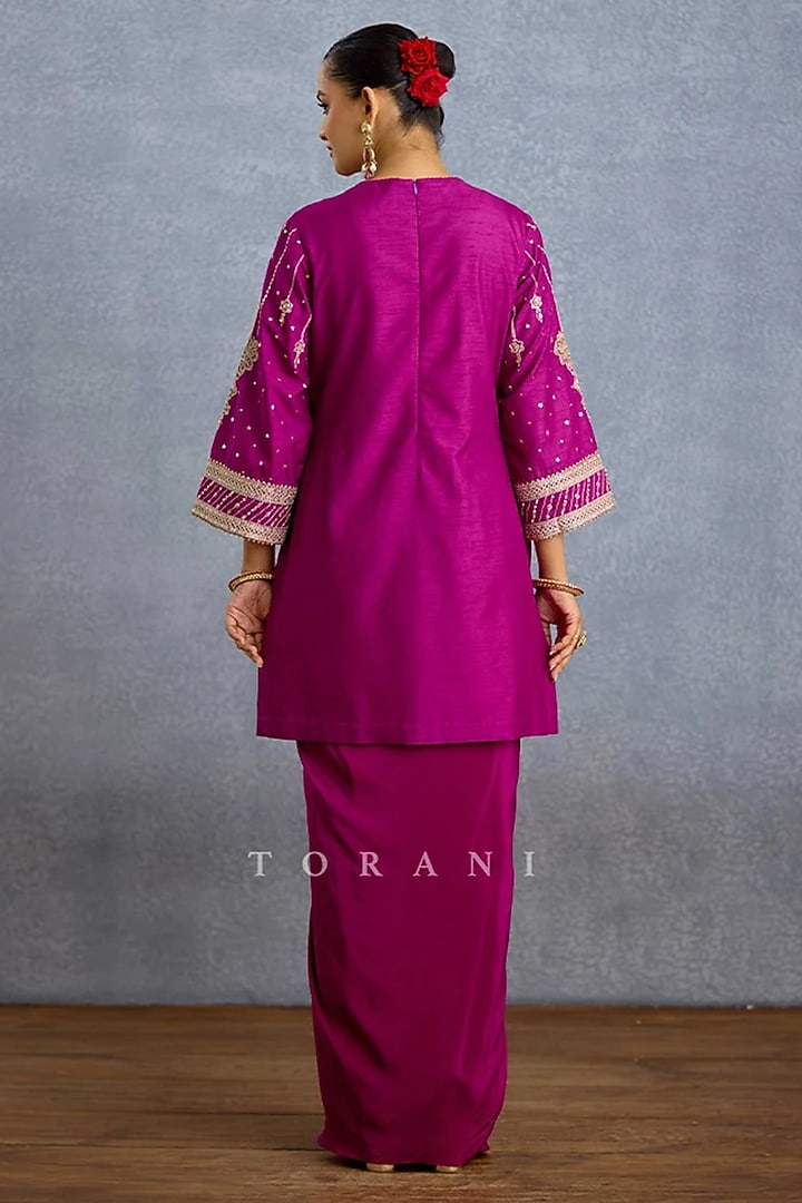 Purple Silk Embroidered Kurta Set by TORANI at Pernia's Pop Up Shop