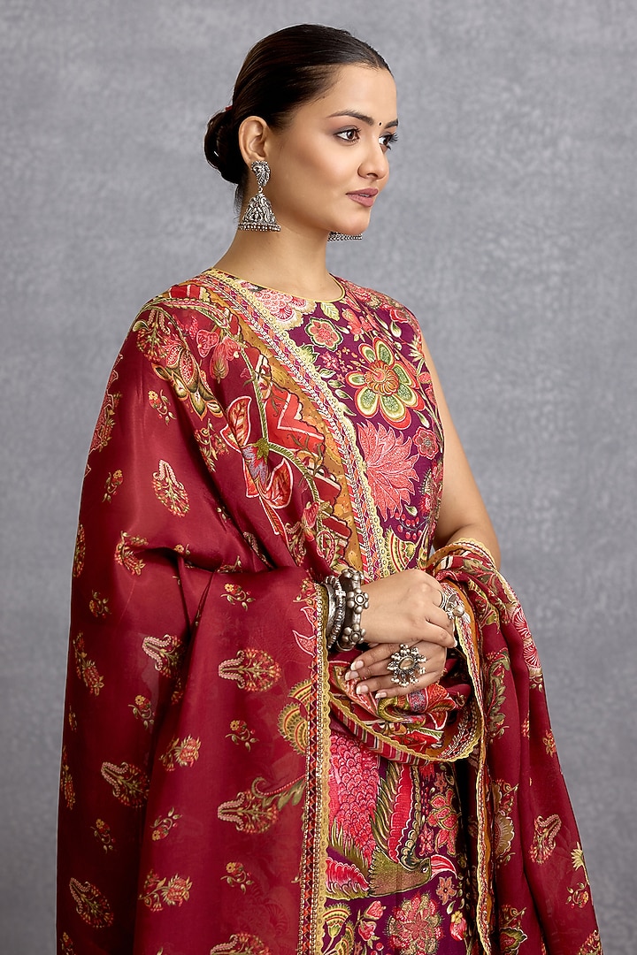 Maroon Jeni Silk Digital Printed Kurta Set by Torani at Pernia's Pop Up Shop