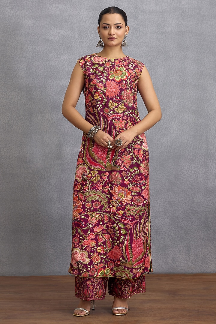 Maroon Jeni Silk Digital Printed Kurta Set by Torani at Pernia's Pop Up Shop