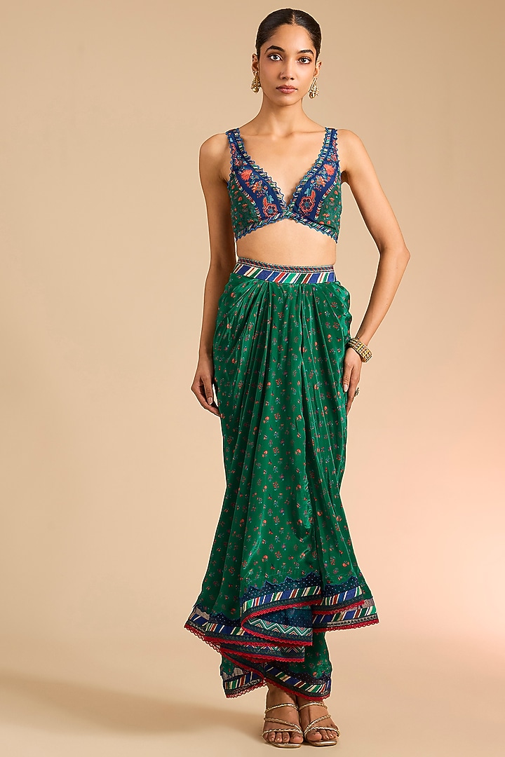 Green Silk Crepe & Silk Crepe Organza Cape Set by Torani at Pernia's Pop Up Shop